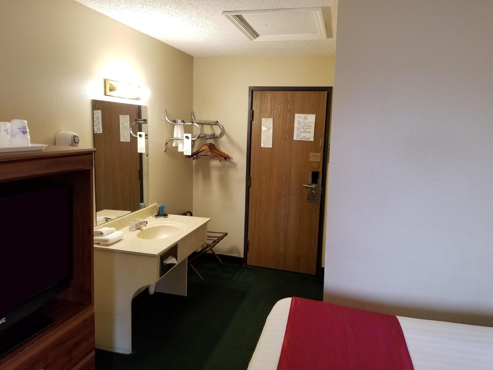 Americas Best Value Inn St. Louis / South Mehlville Exterior foto